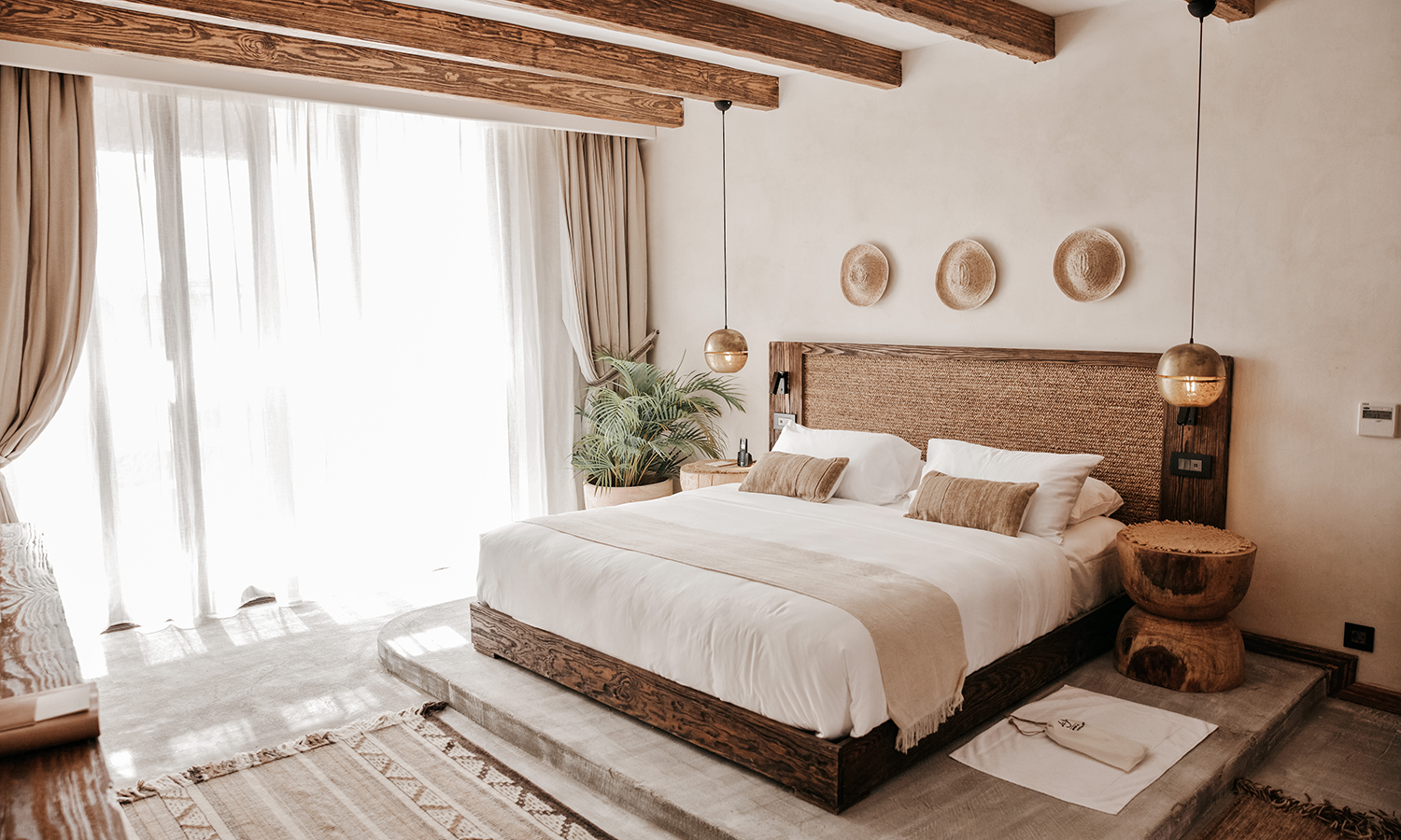 Deluxe Lagoon Cabana